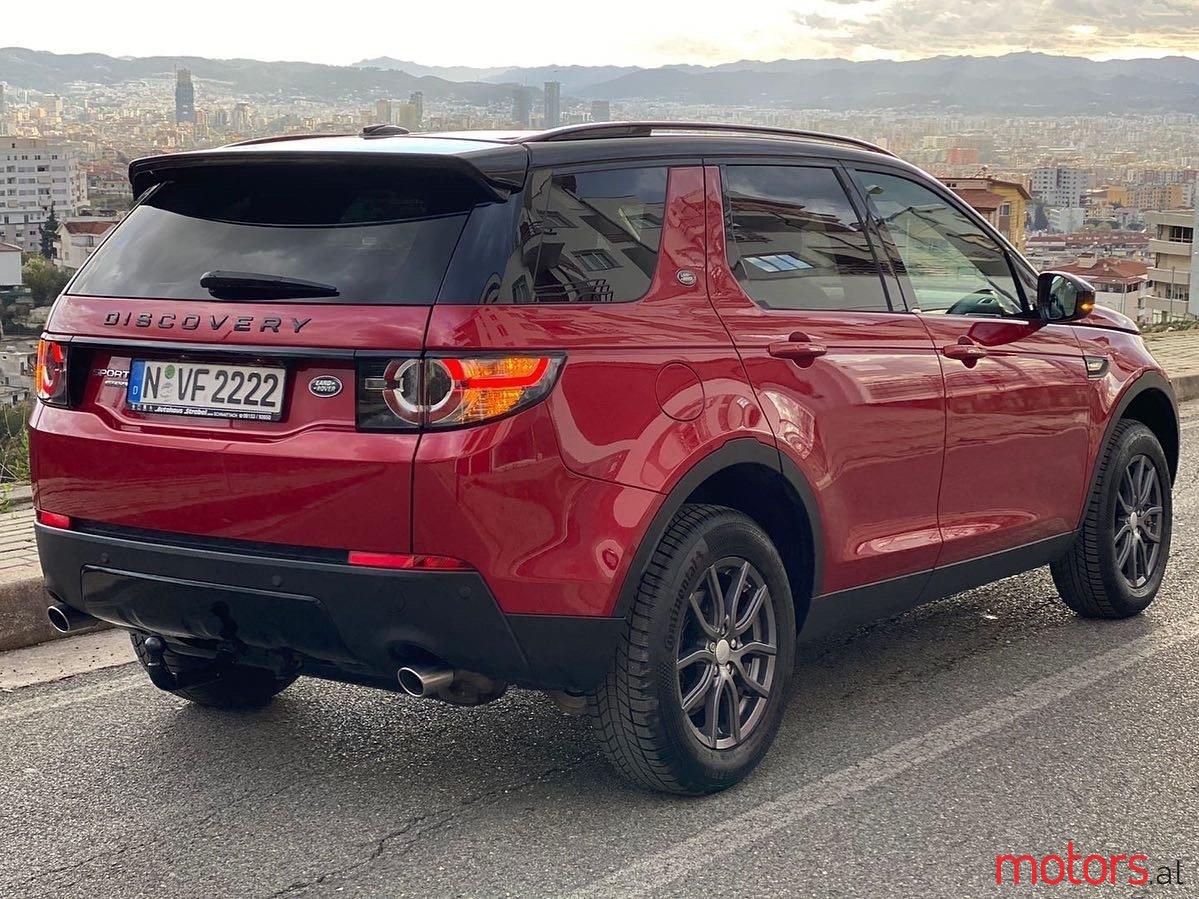 2015' Land Rover Discovery Sport photo #4