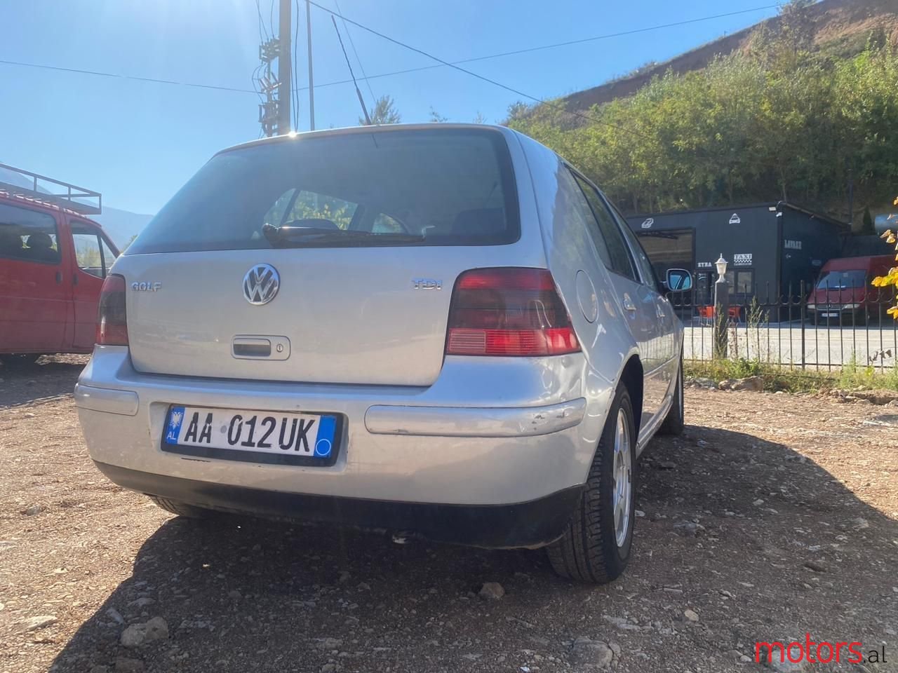 2000' Volkswagen Golf photo #2