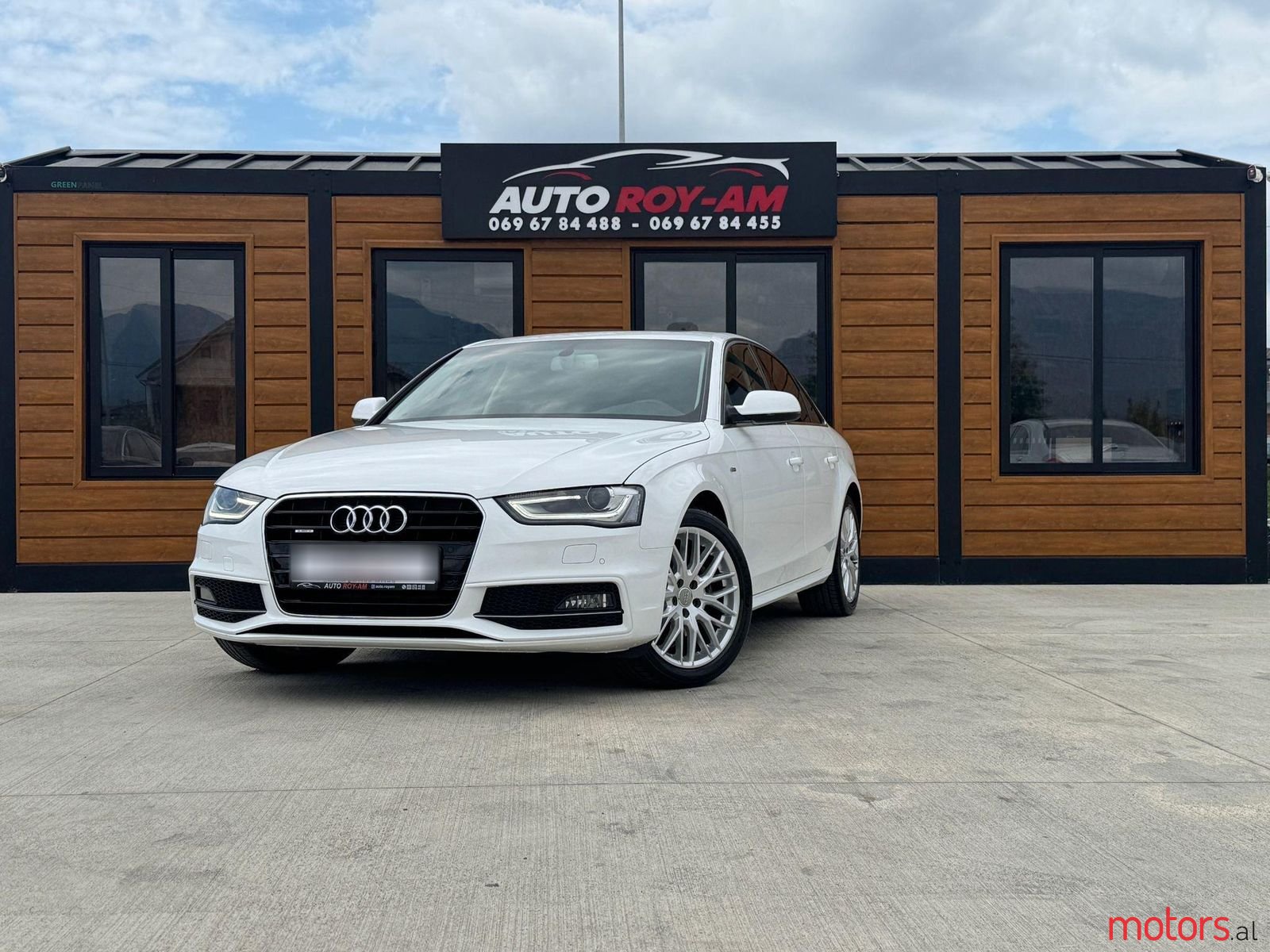 2015' Audi A4 photo #1