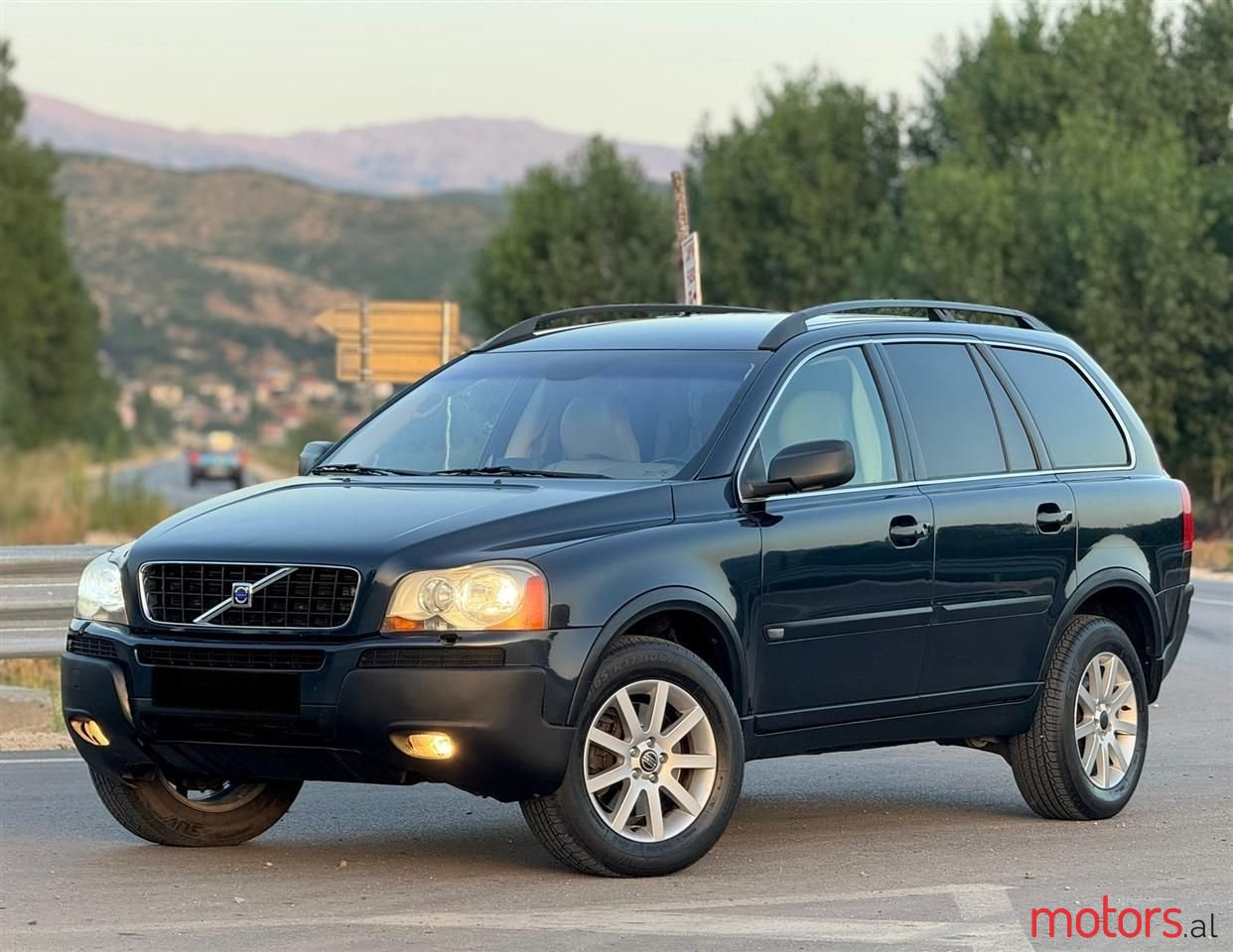 2005' Volvo Xc 90 photo #1