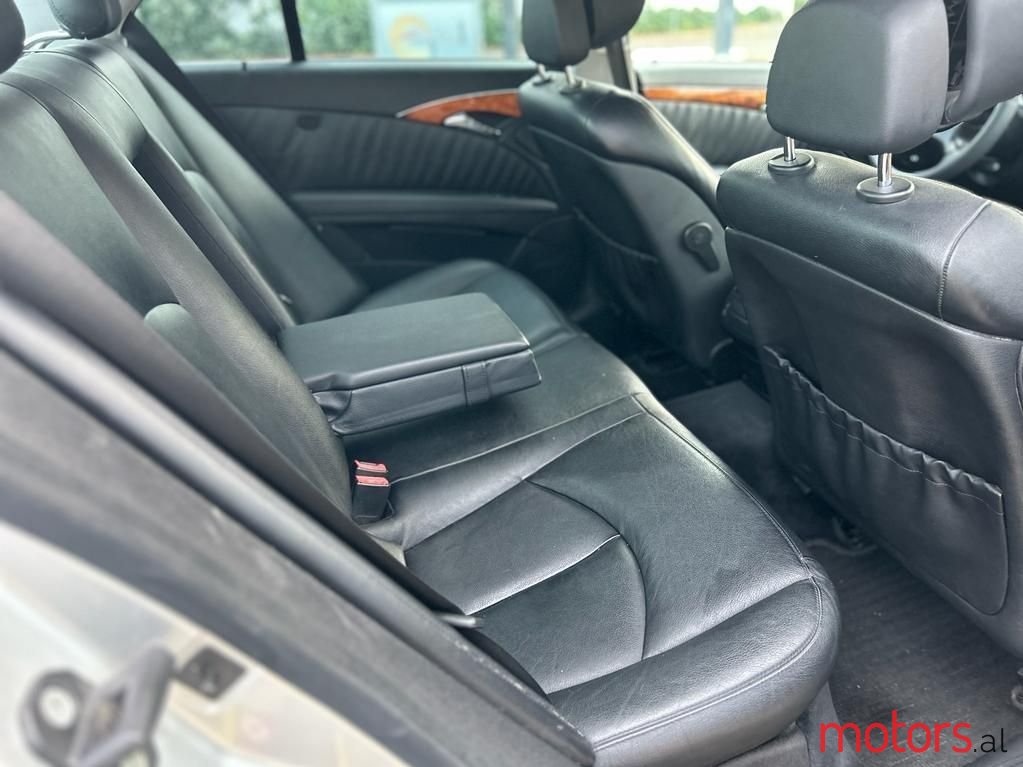 2007' Mercedes-Benz 320 photo #5