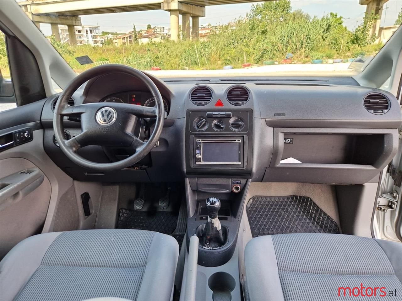 2006' Volkswagen Caddy photo #4