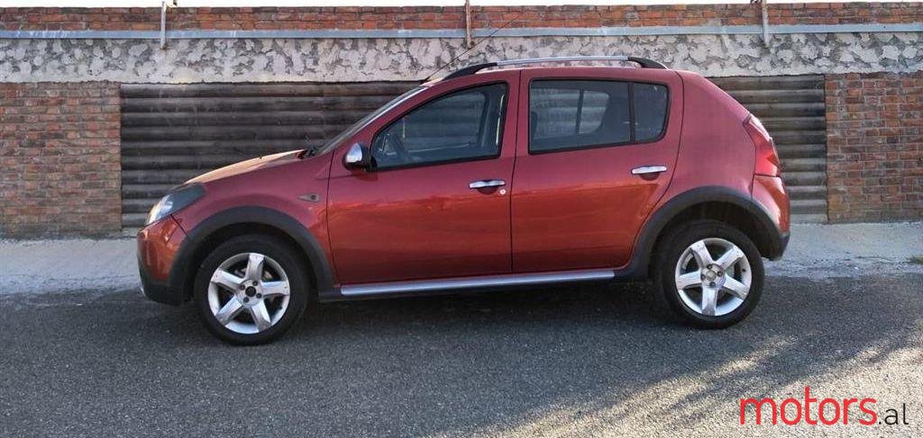 2010' Dacia Sandero photo #1