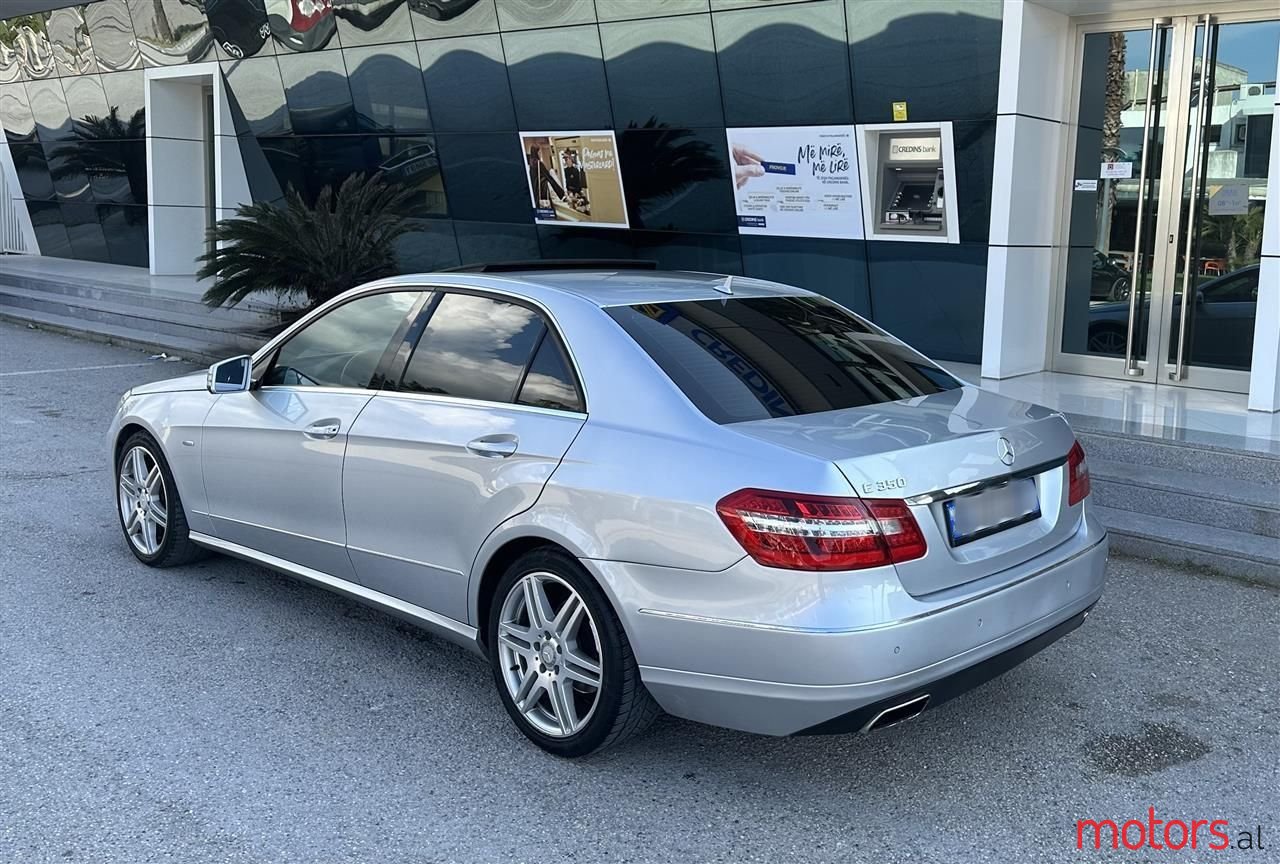 2010' Mercedes-Benz 220 photo #4