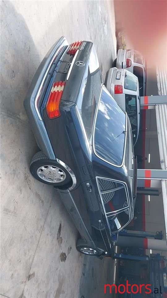 1986' Mercedes-Benz SL 560 photo #4