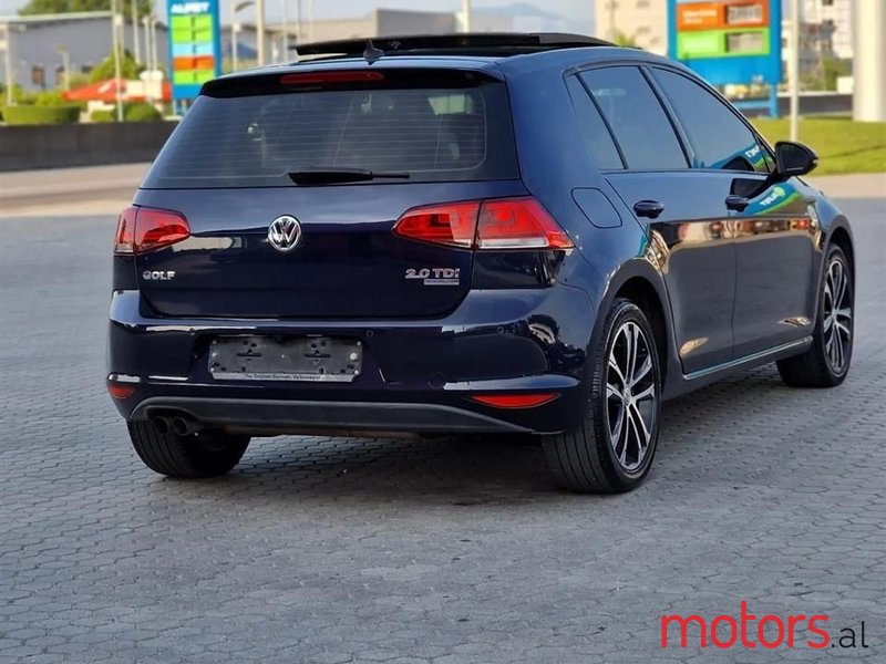 2013' Volkswagen Golf photo #2