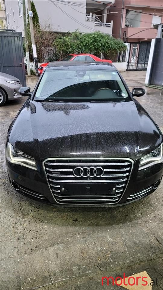 2014' Audi A8 photo #3