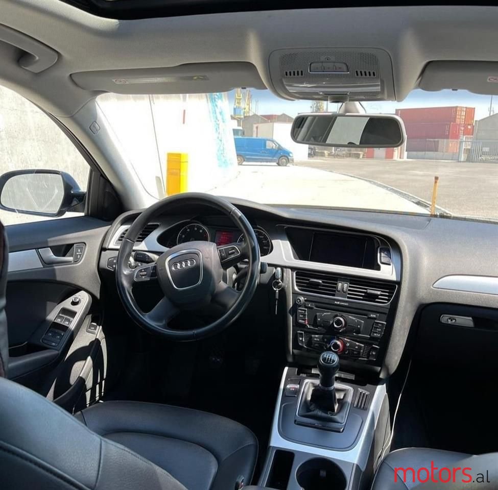 2012' Audi A4 photo #4