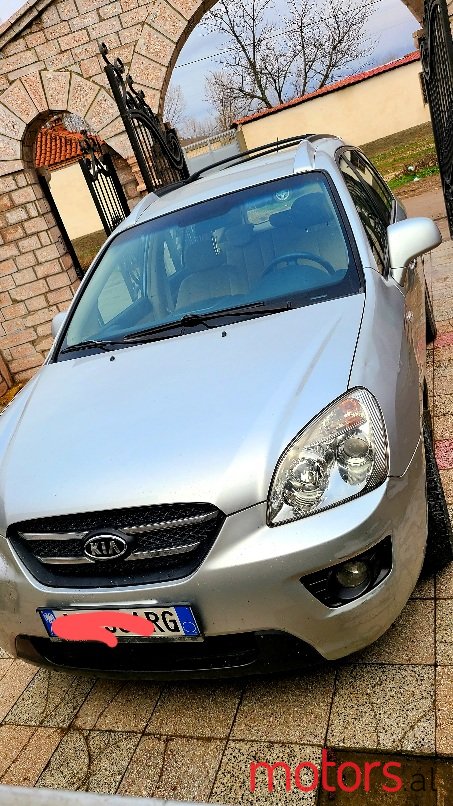 2007' Kia Carens photo #1