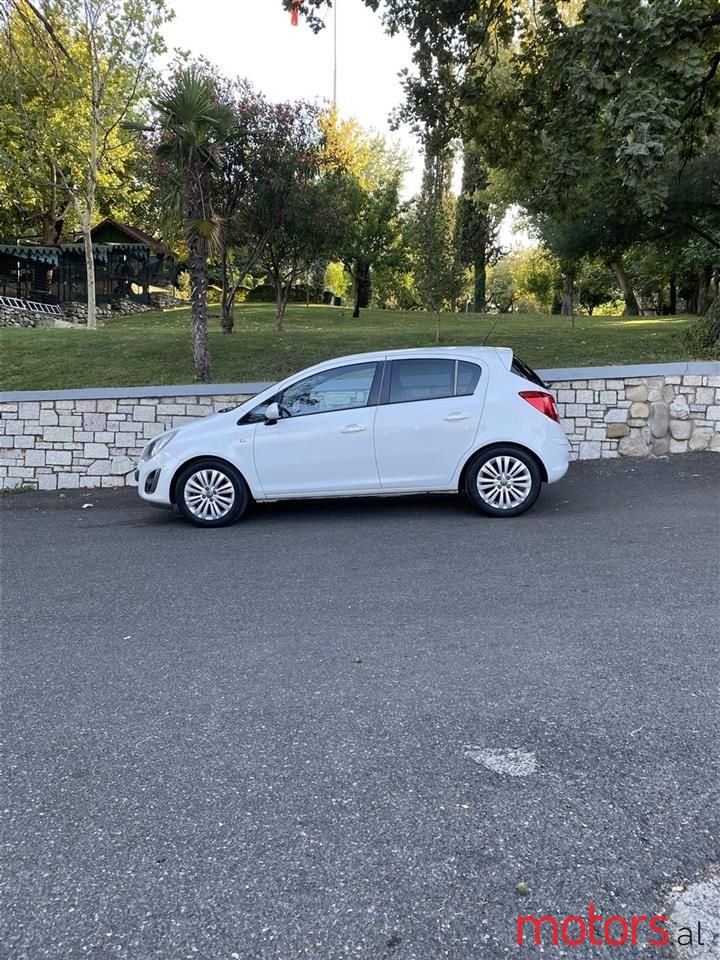 2013' Opel Corsa photo #5