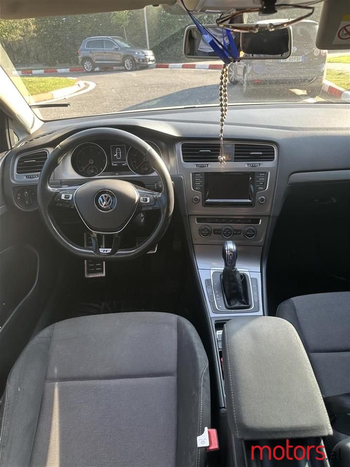 2014' Volkswagen Golf photo #6