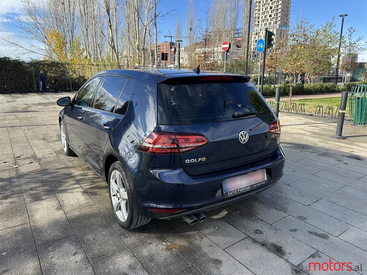 2014' Volkswagen Golf photo #3