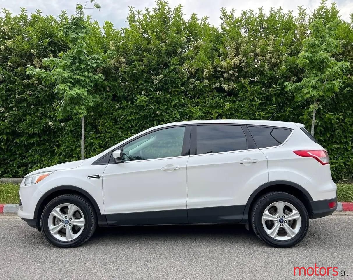 2013' Ford Kuga photo #2