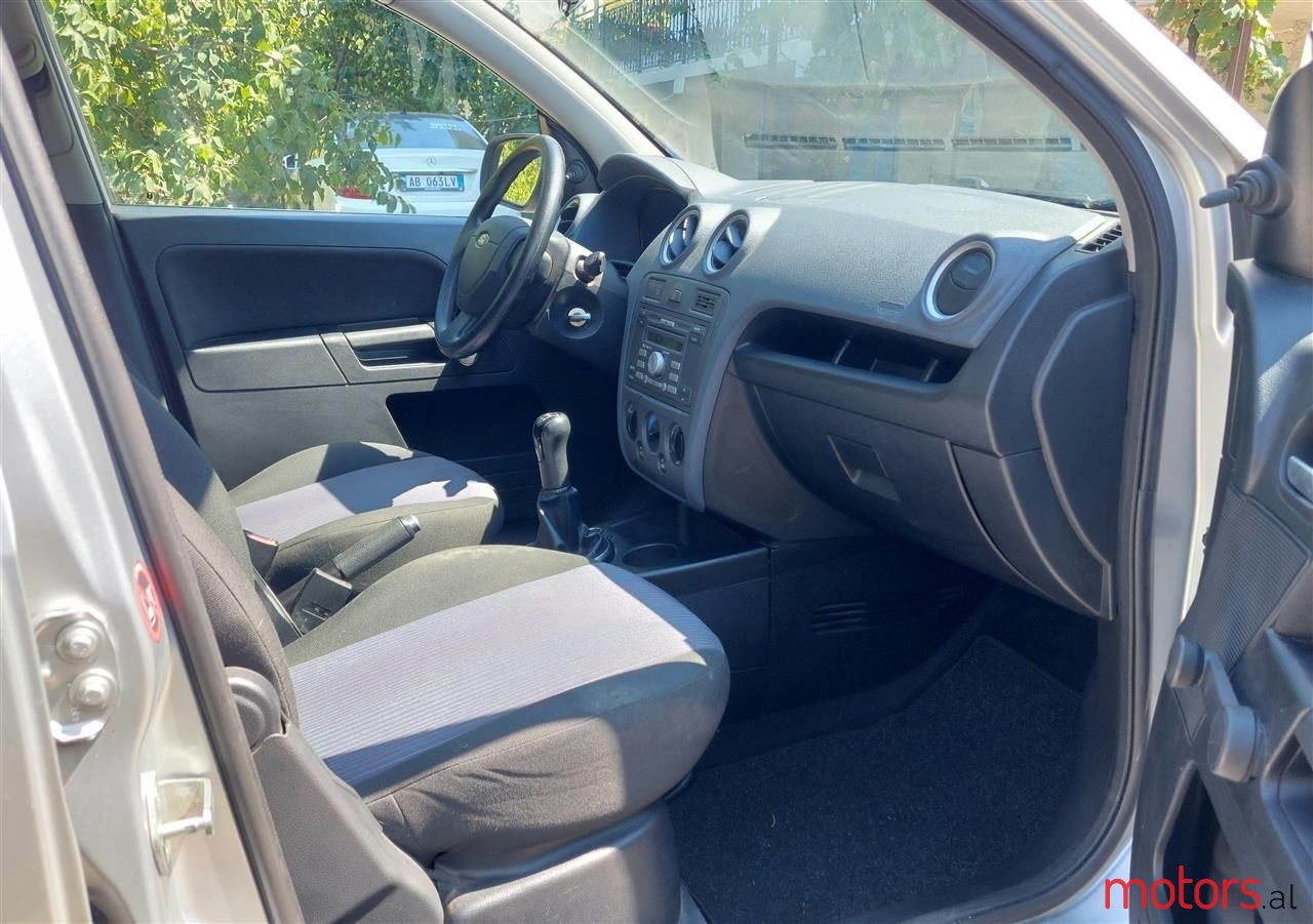 2010' Ford Fusion photo #2