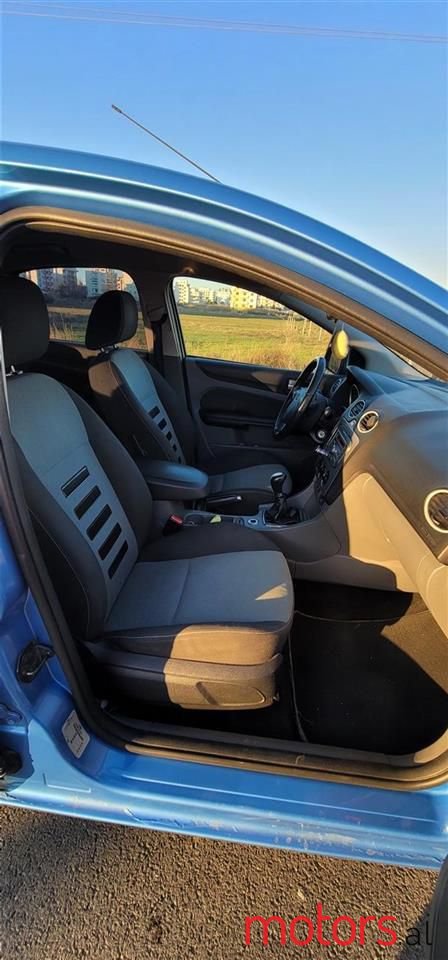 2008' Ford Focus photo #5