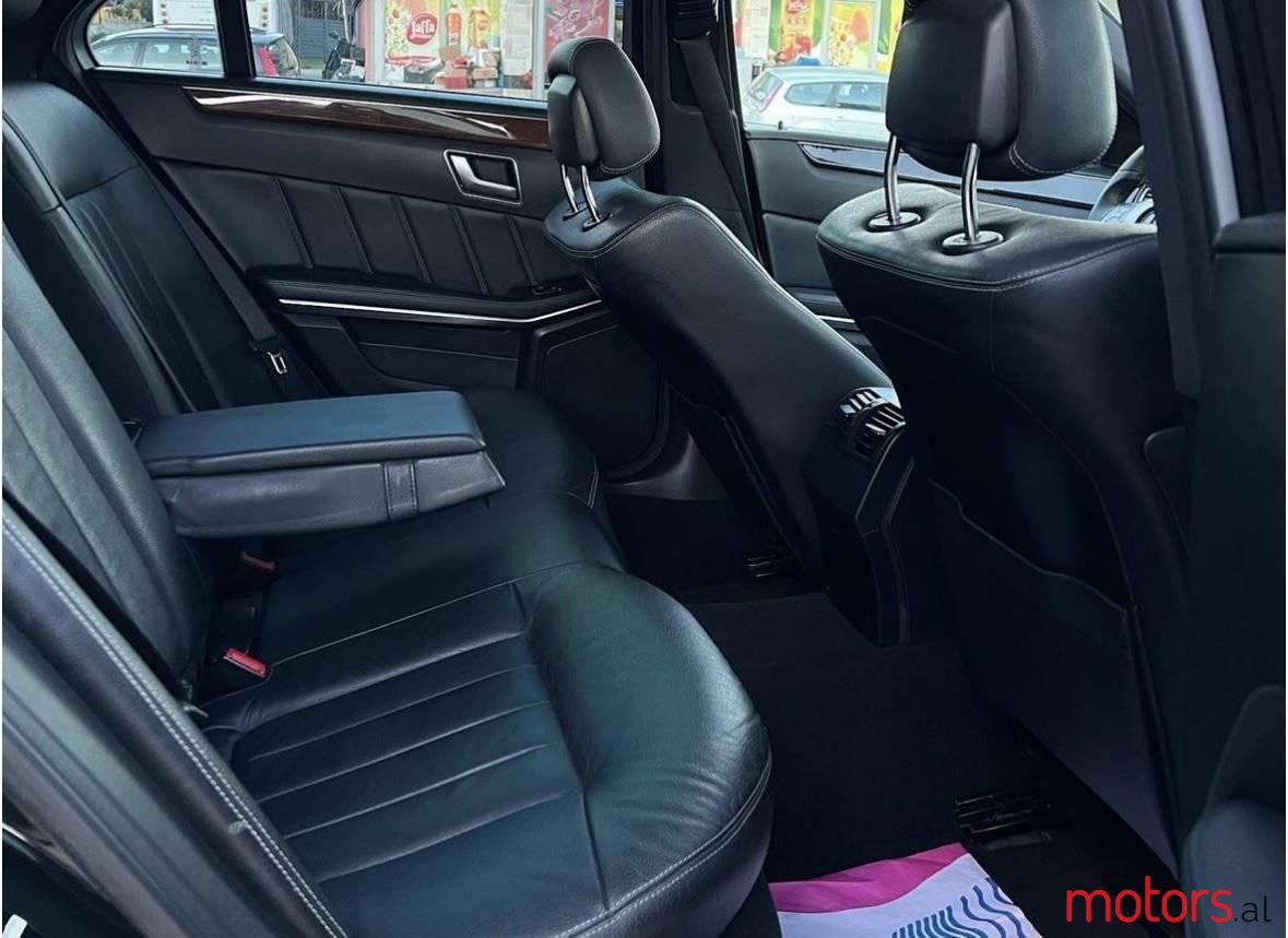 2014' Mercedes-Benz E 220 photo #4