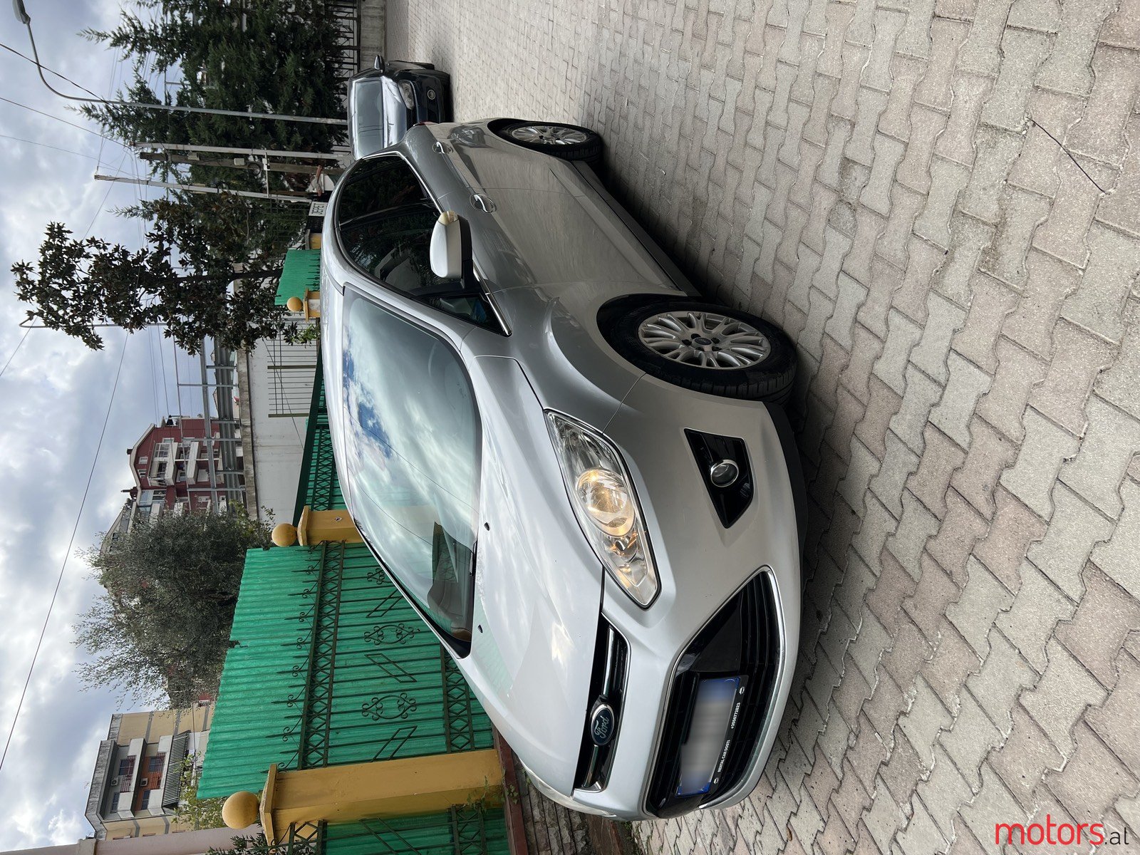 2012' Ford C-MAX photo #1