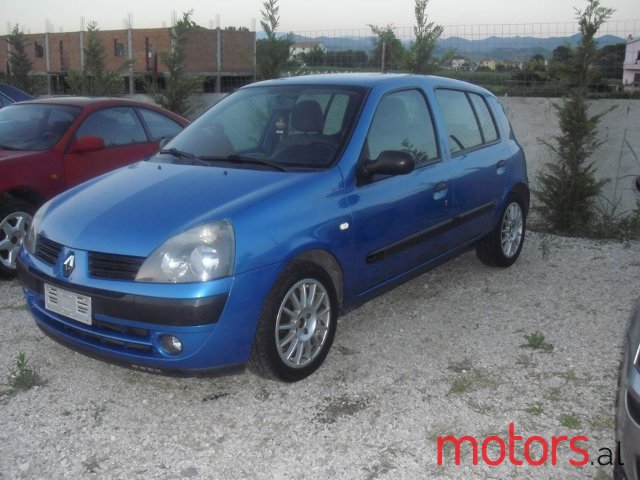 2004' Renault Clio photo #1
