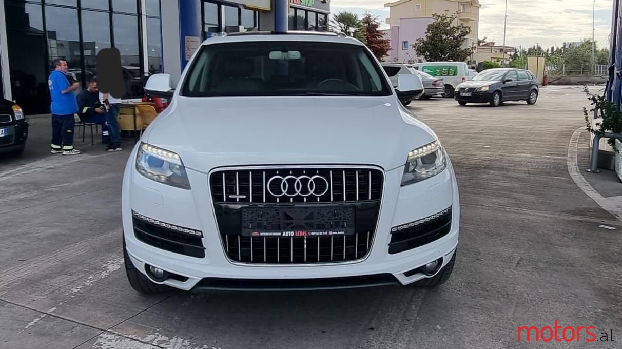 2013' Audi Q7 photo #6