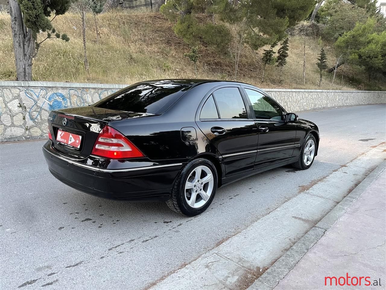 2006' Mercedes-Benz C 220 photo #2