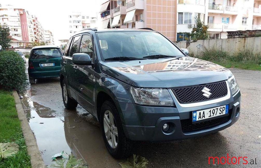 2005' Suzuki Grand Vitara photo #2