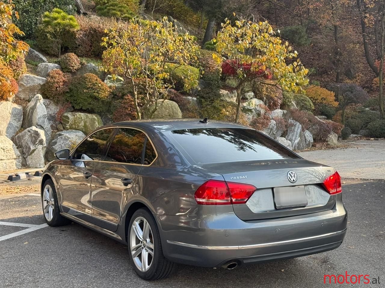 2012' Volkswagen Passat photo #5