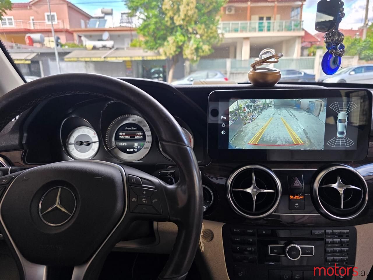 2014' Mercedes-Benz GLK 250 photo #3