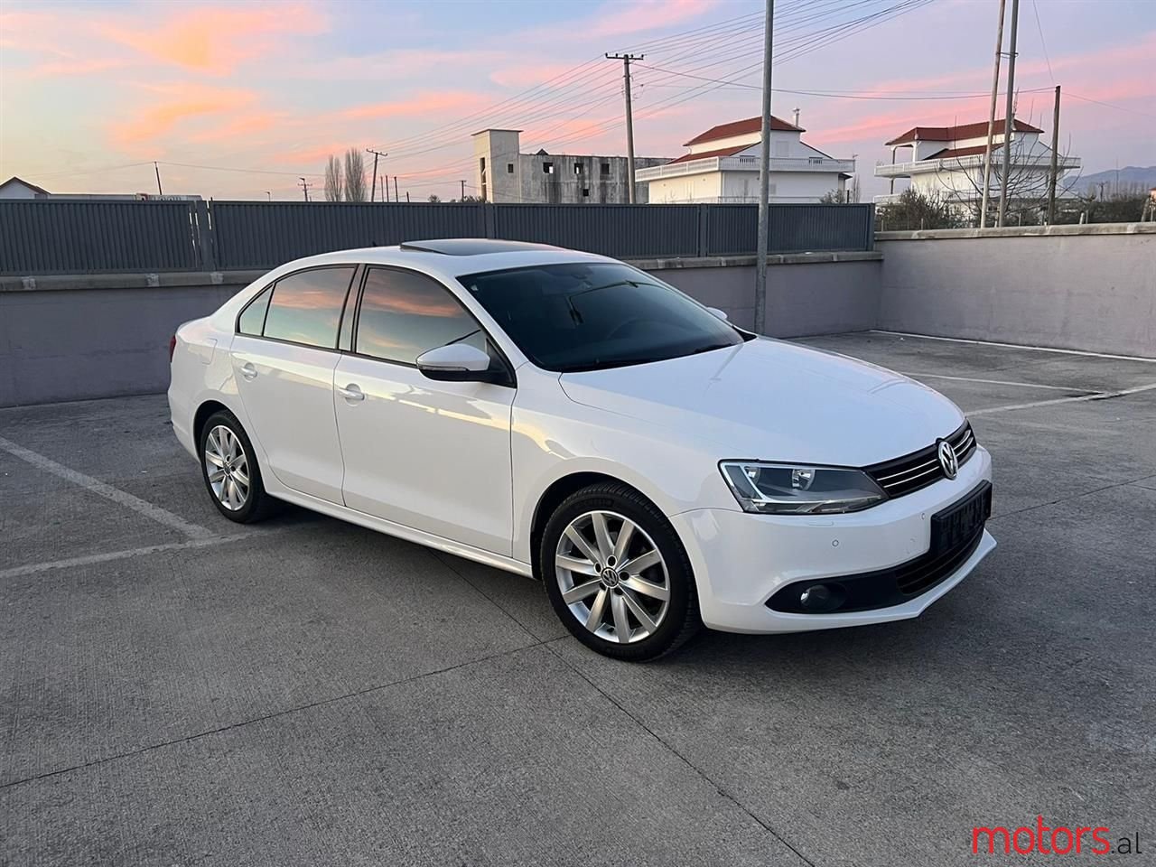 2012' Volkswagen Jetta photo #1