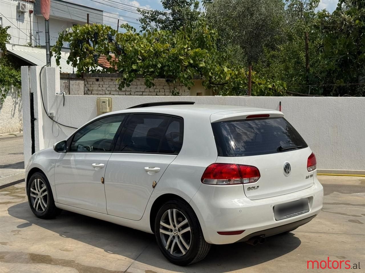 2012' Volkswagen Golf photo #4