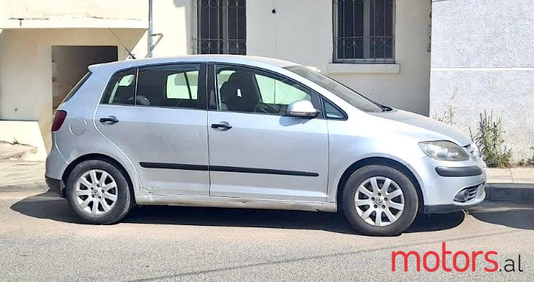 2006' Volkswagen Golf Plus photo #1