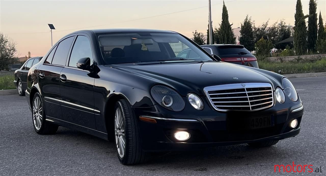 2008' Mercedes-Benz E 200 photo #5