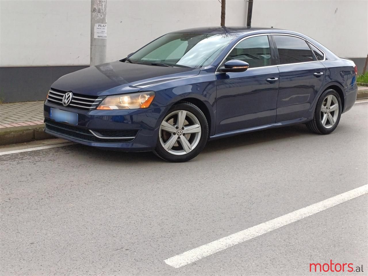 2013' Volkswagen Passat photo #4