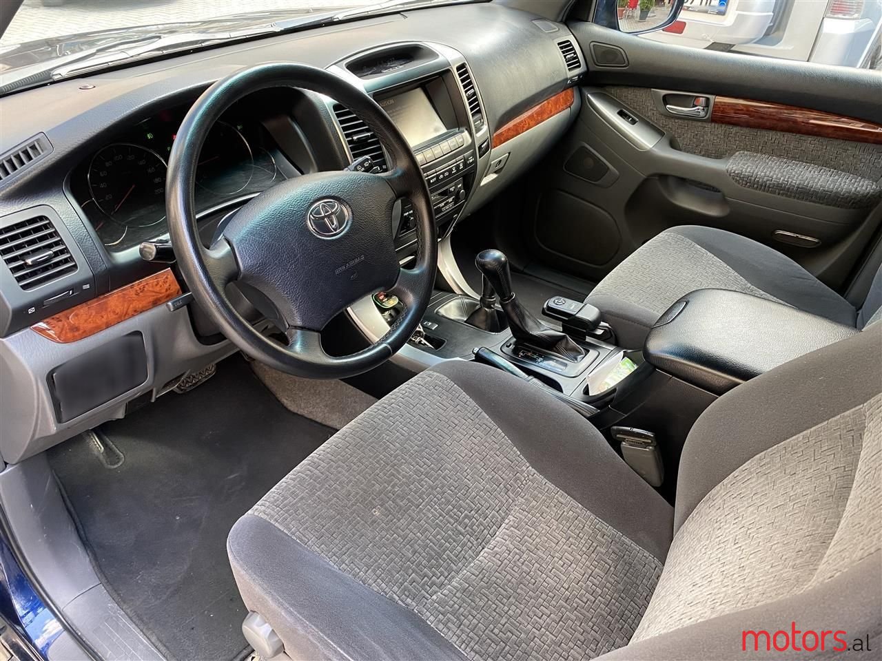 2007' Toyota Land Crusier photo #3