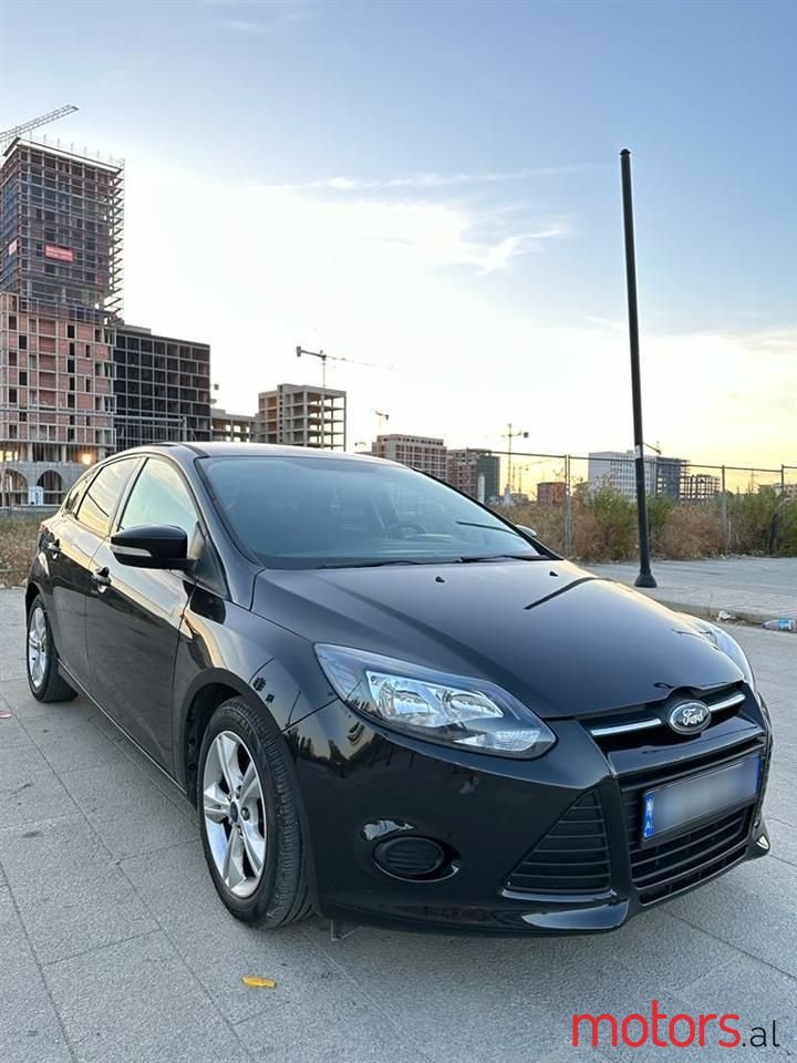 2012' Ford Focus photo #5