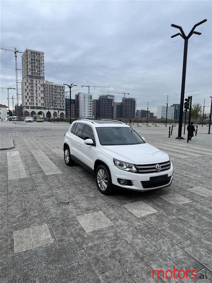 2013' Volkswagen Tiguan photo #5