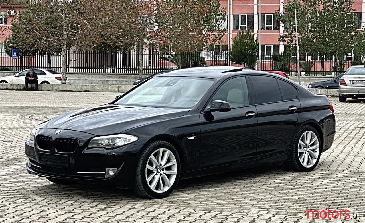 2011' BMW 535 photo #3