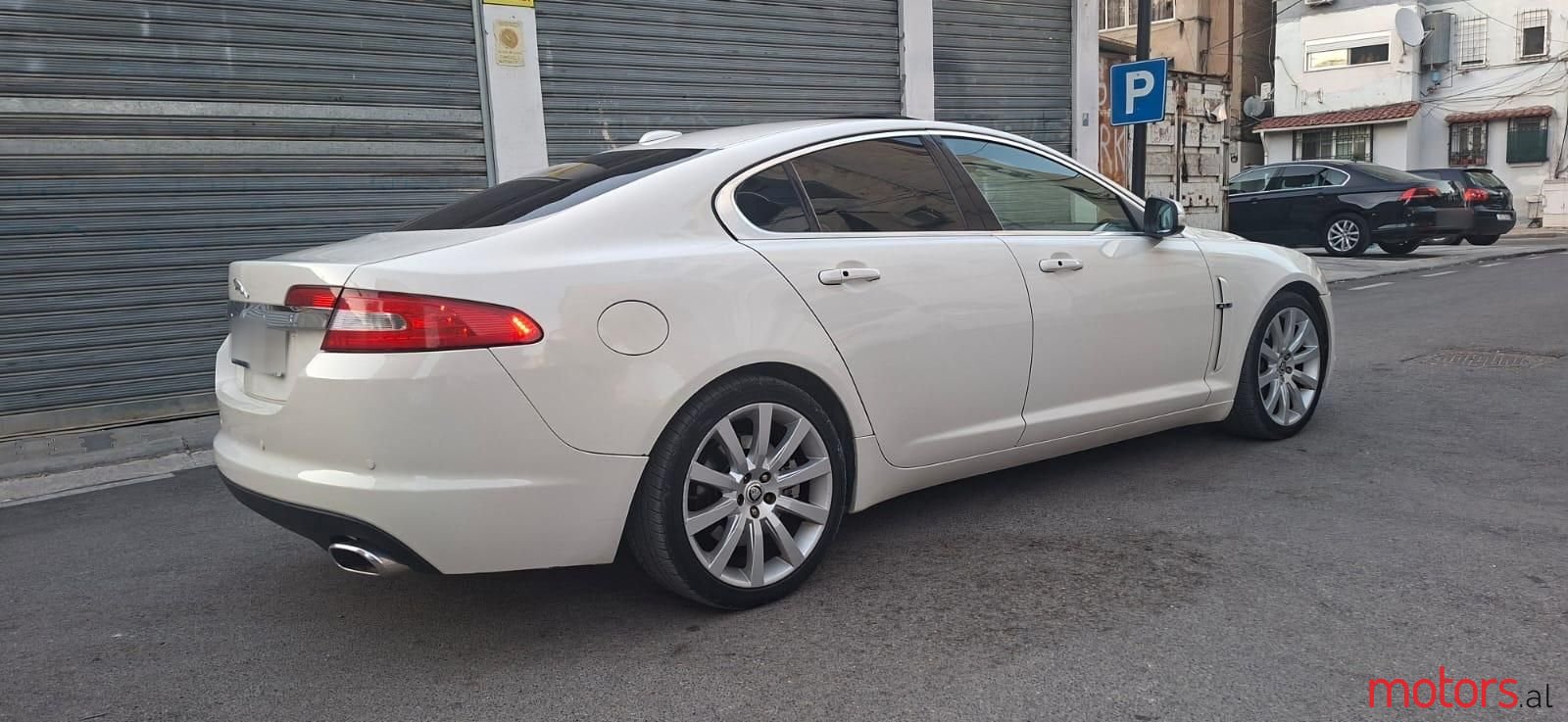 2008' Jaguar XF photo #4