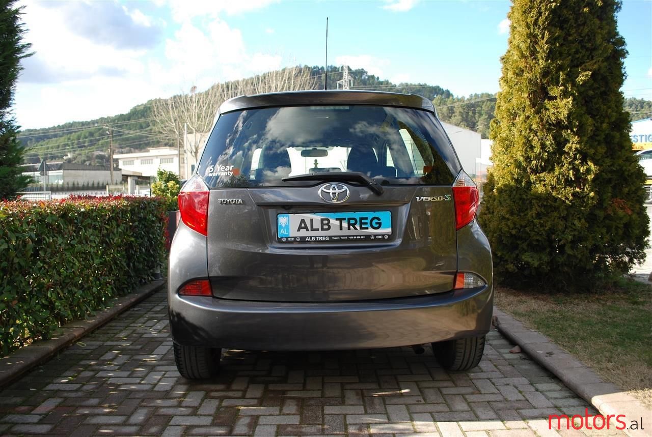 2012' Toyota Verso S photo #4