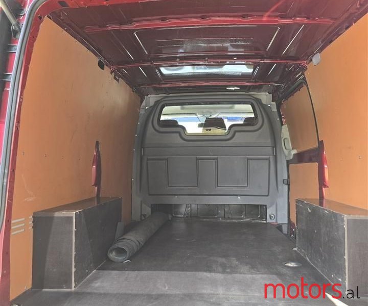 2011' Mercedes-Benz Vito photo #2