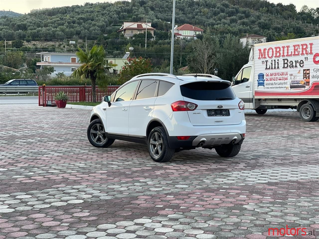 2011' Ford Kuga photo #4