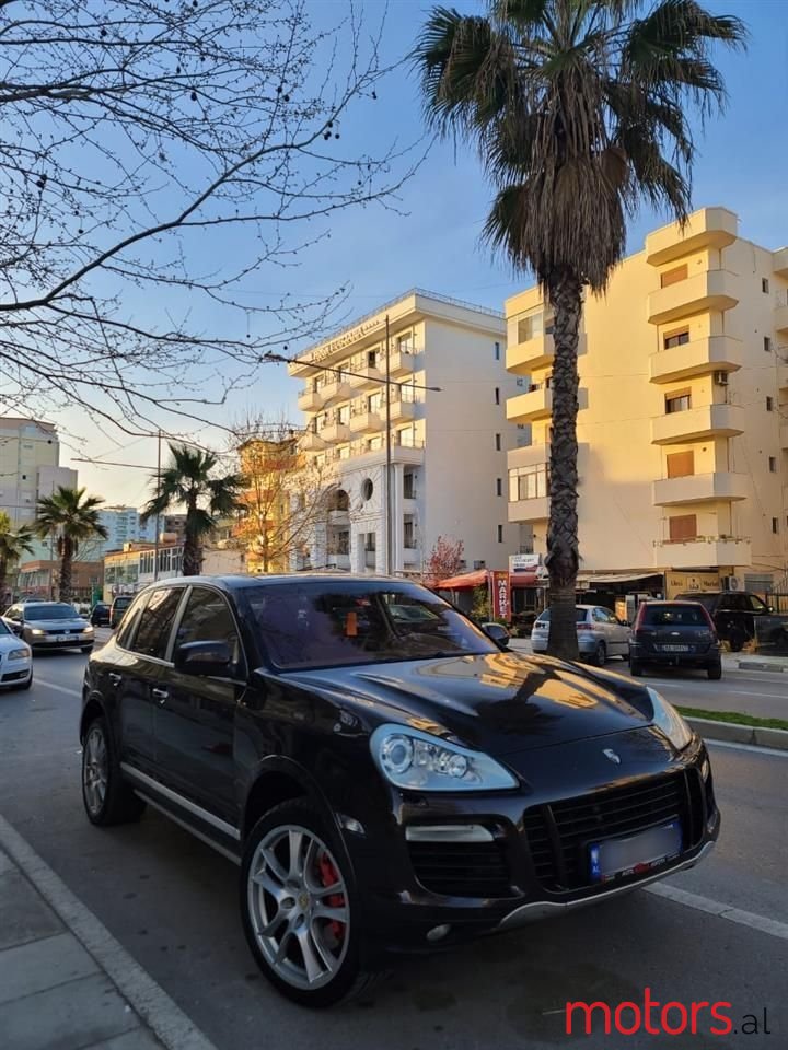 2009' Porsche Carrera GT photo #4