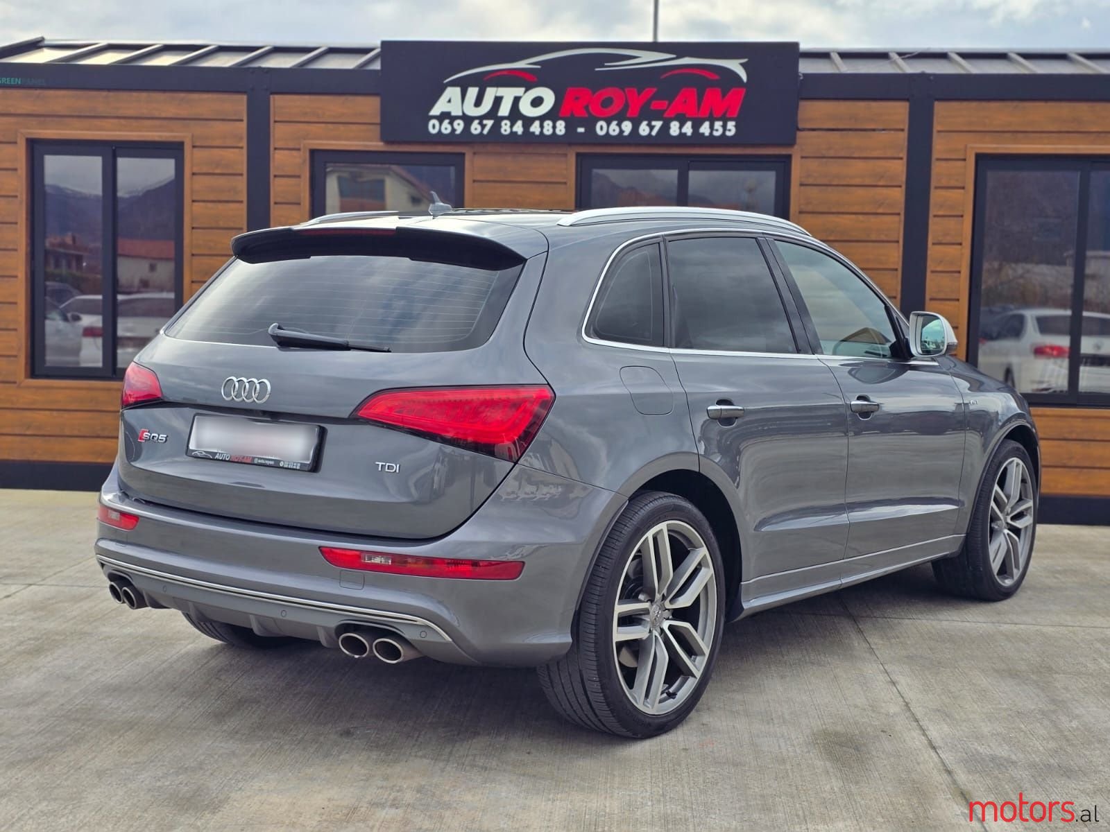 2015' Audi SQ5 photo #3