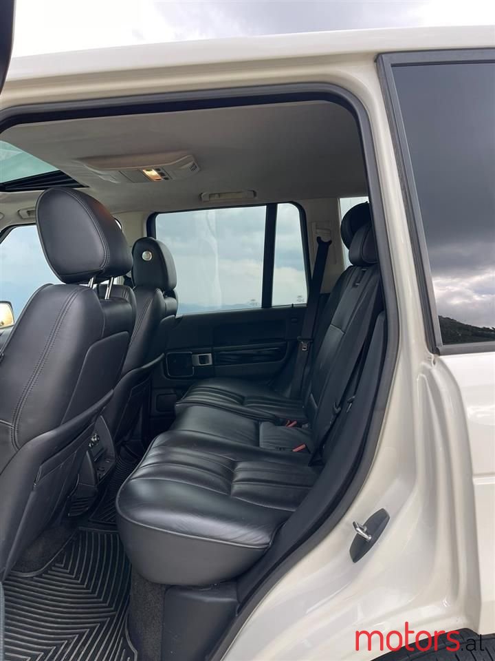 2010' Land Rover Range Rover photo #2