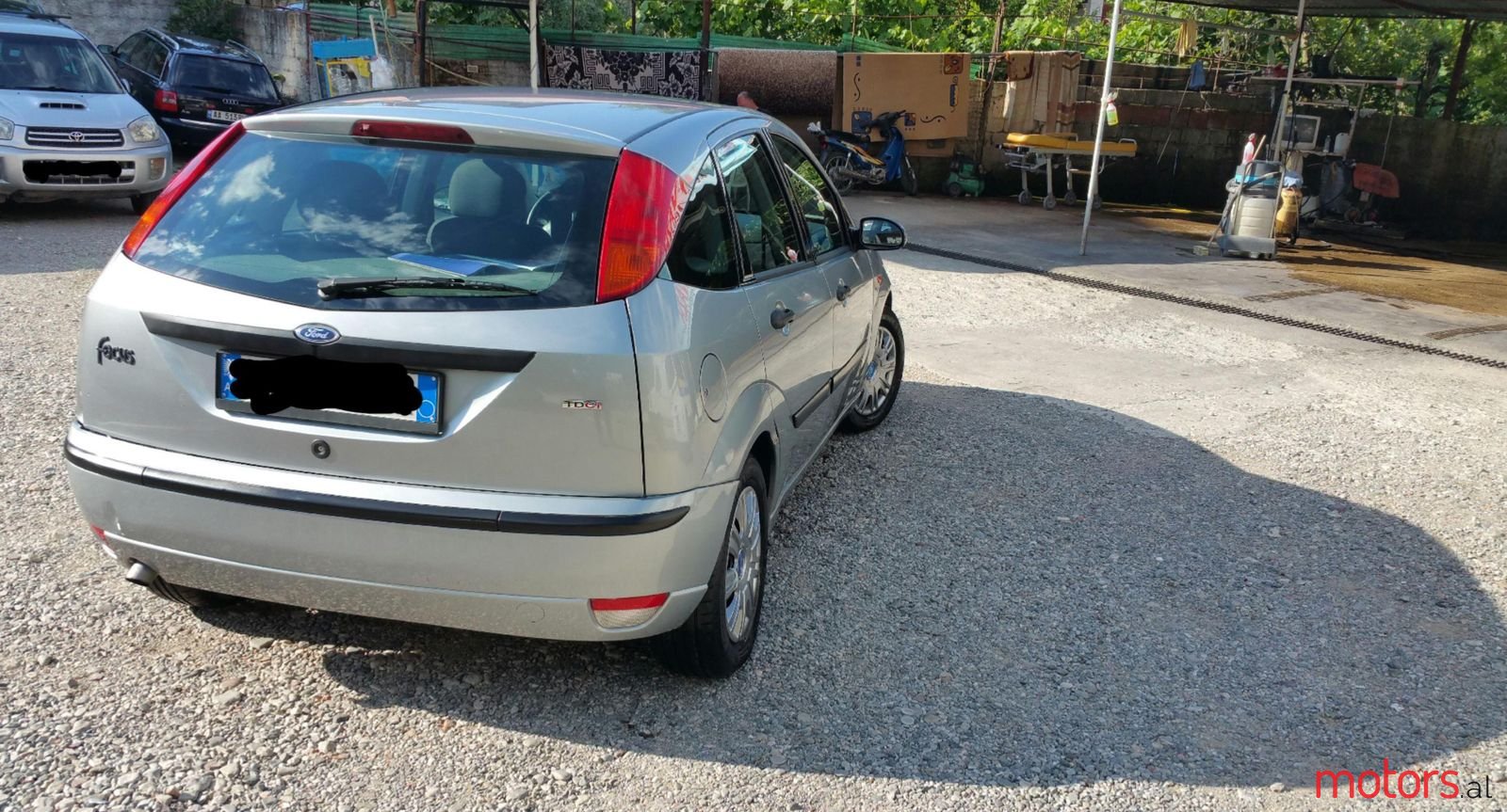 2002' Ford Focus photo #2