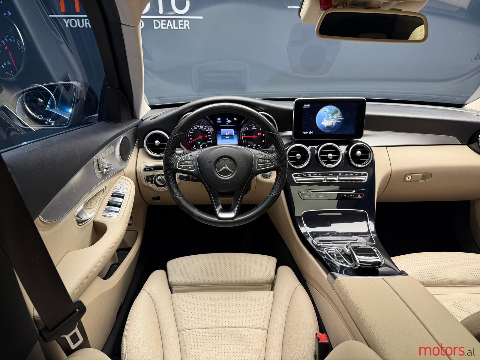2015' Mercedes-Benz C 220 photo #1