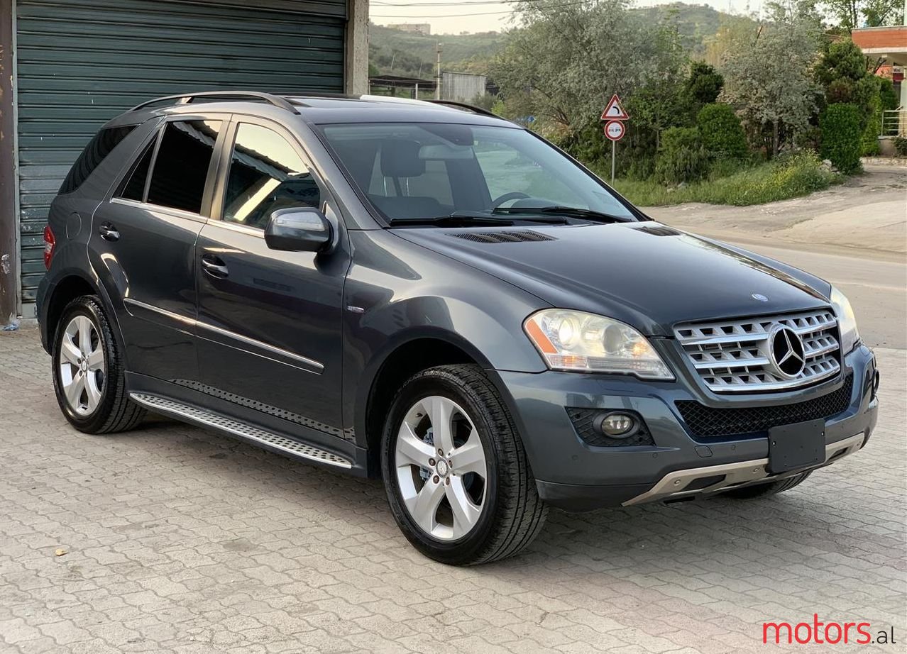 2010' Mercedes-Benz ML 350 photo #1