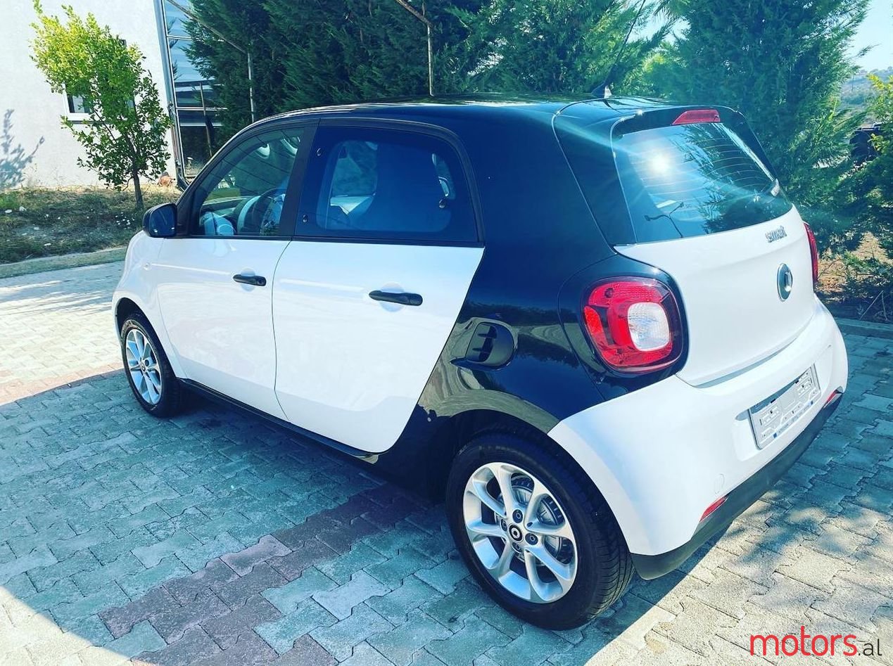 2019' Smart Forfour photo #1
