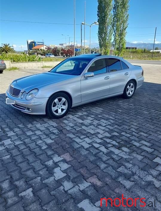2002' Mercedes-Benz E 270 photo #5