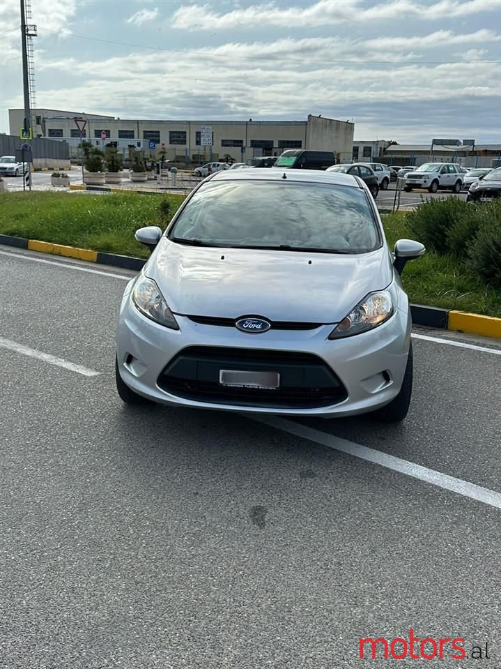 2010' Ford Fiesta photo #3