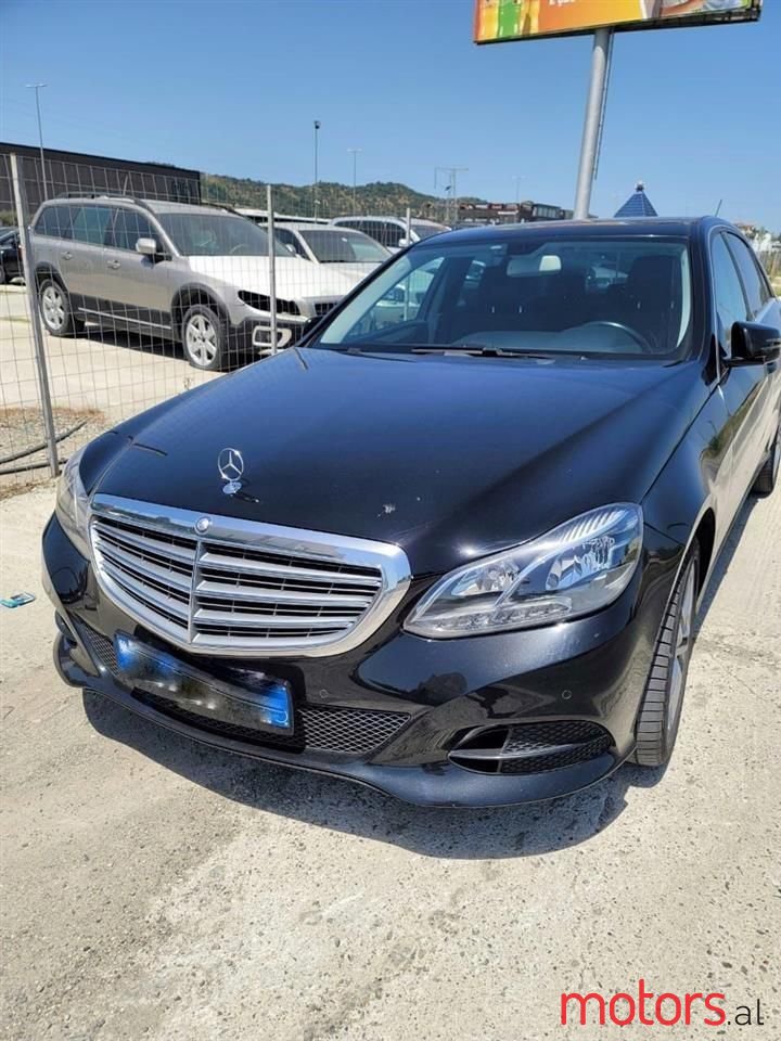 2015' Mercedes-Benz 200 photo #1